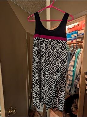 Black and White Patterned Tank Dress with Magenta Band